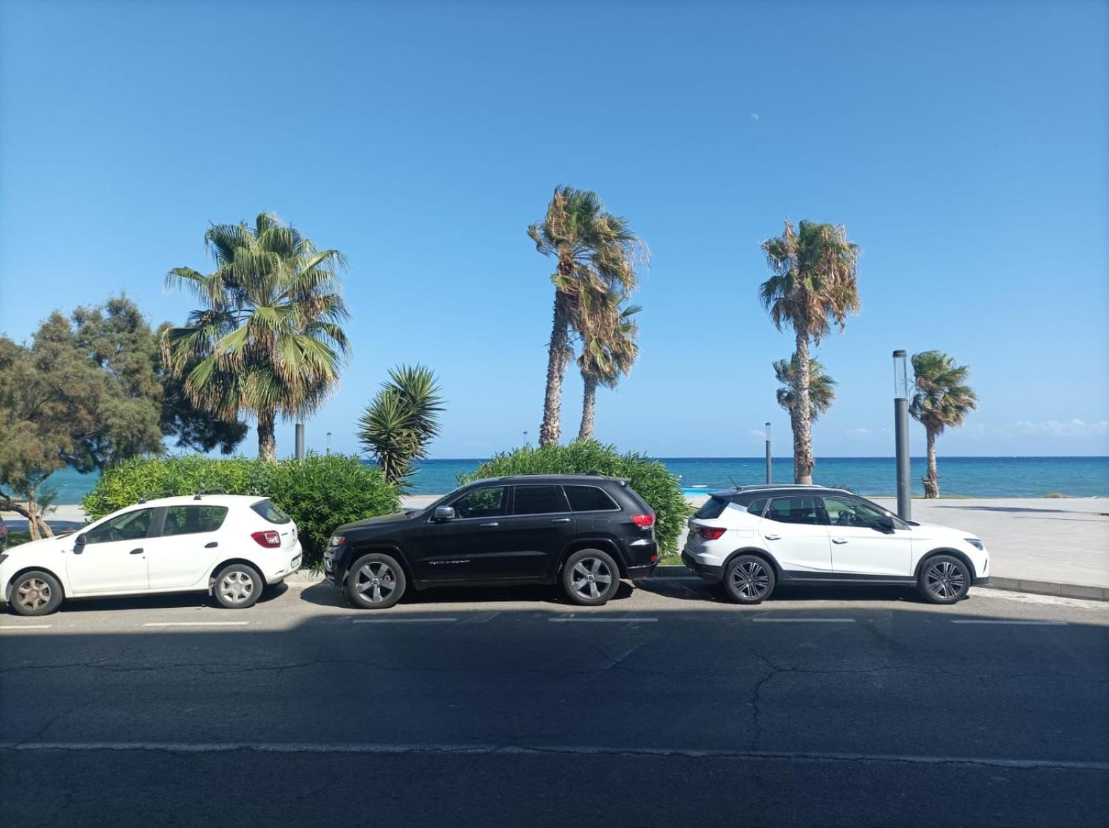 Primera Linea De Mar Торевьиа Экстерьер фото
